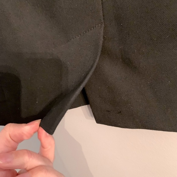 LOFT. Black pencil skirt. 0P - Picture 3 of 6